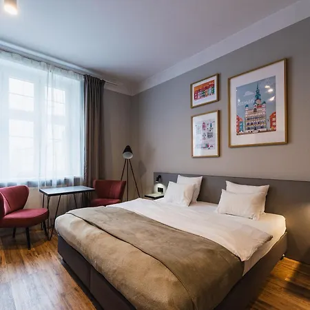 Stary Rynek Old Market 3* بوزنان